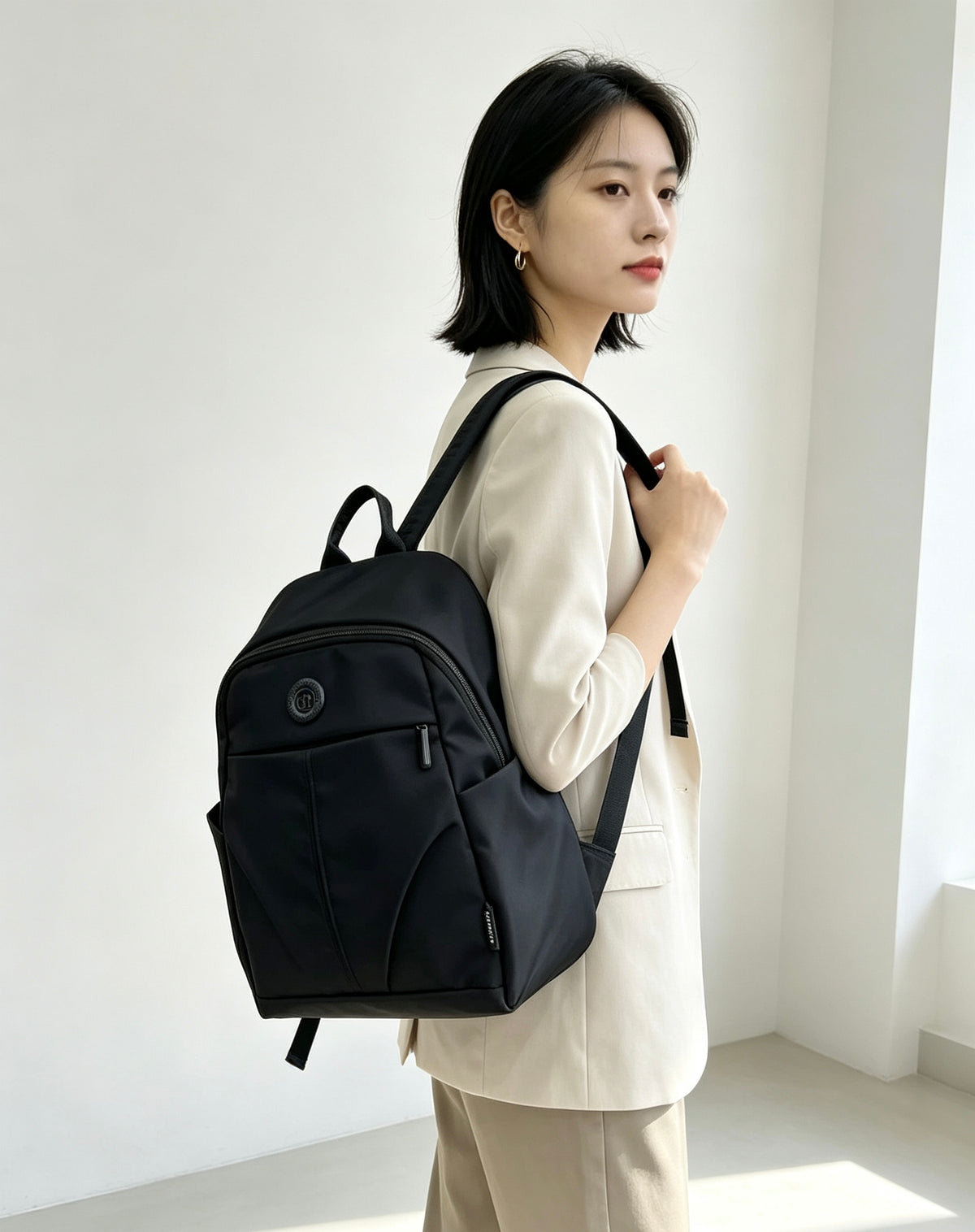 Women’s Lightweight Multi-Compartment Backpack (2037)