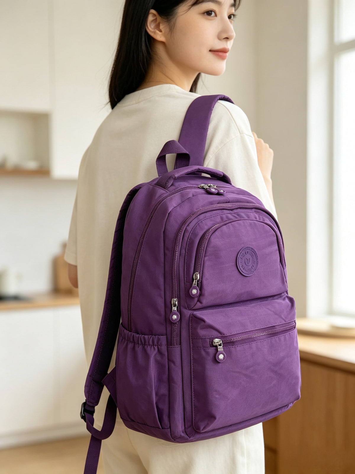 Women’s Lightweight Multi-Compartment Backpack (2047)