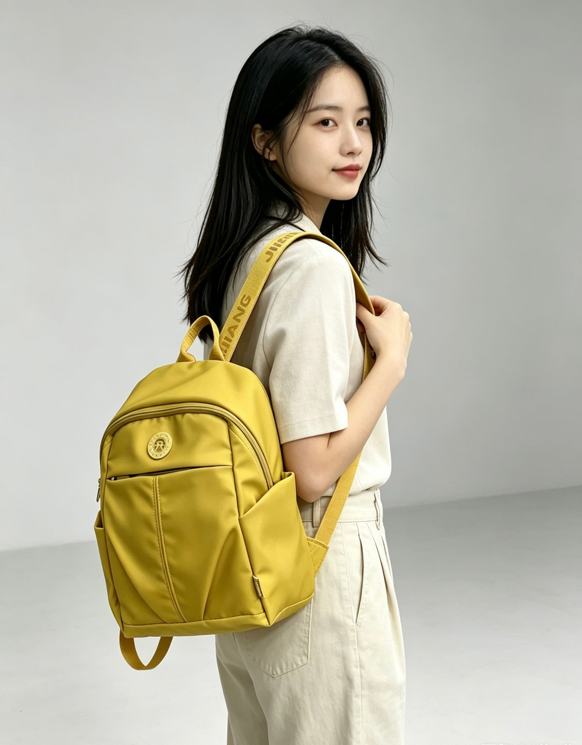 Women’s Lightweight Multi-Compartment Backpack (2037)