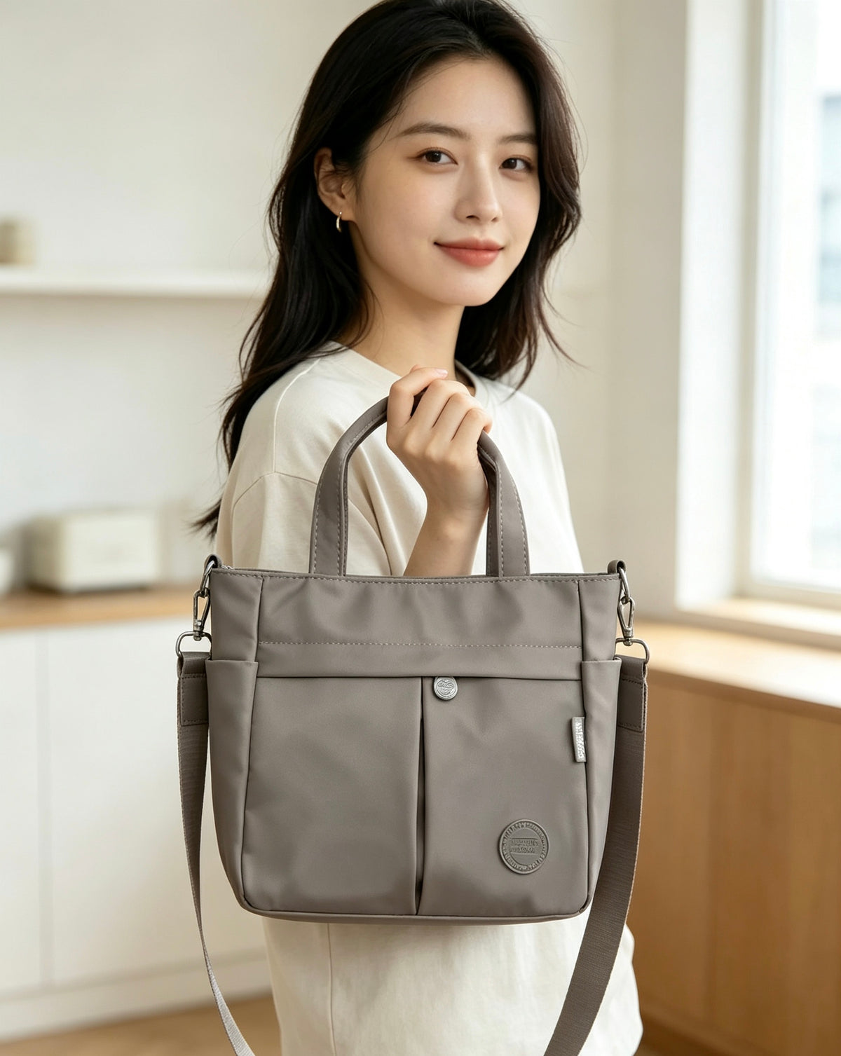 Women’s Lightweight Multi-Compartment Bag with Detachable Strap (2033)