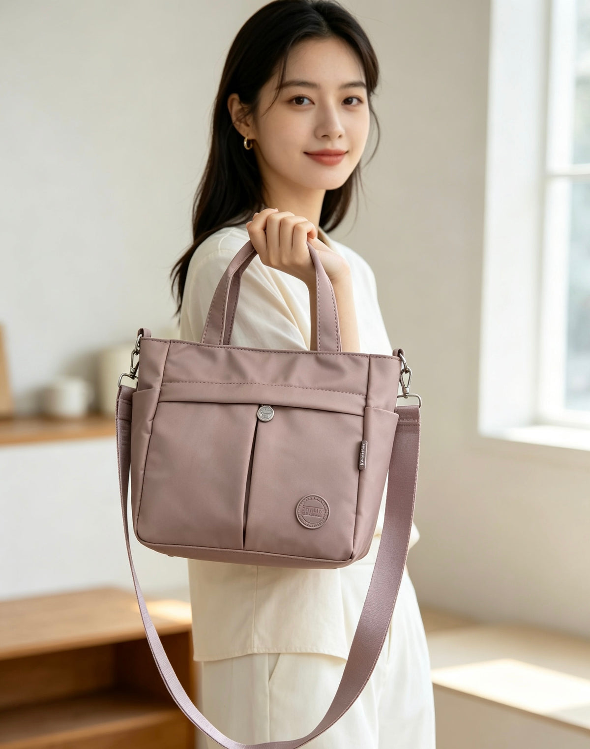 Women’s Lightweight Multi-Compartment Bag with Detachable Strap (2033)