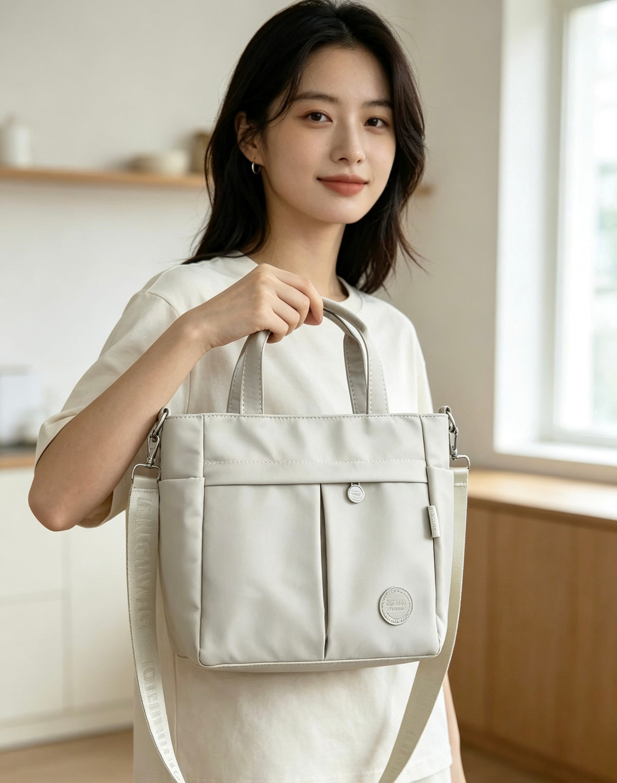 Women’s Lightweight Multi-Compartment Bag with Detachable Strap (2033)